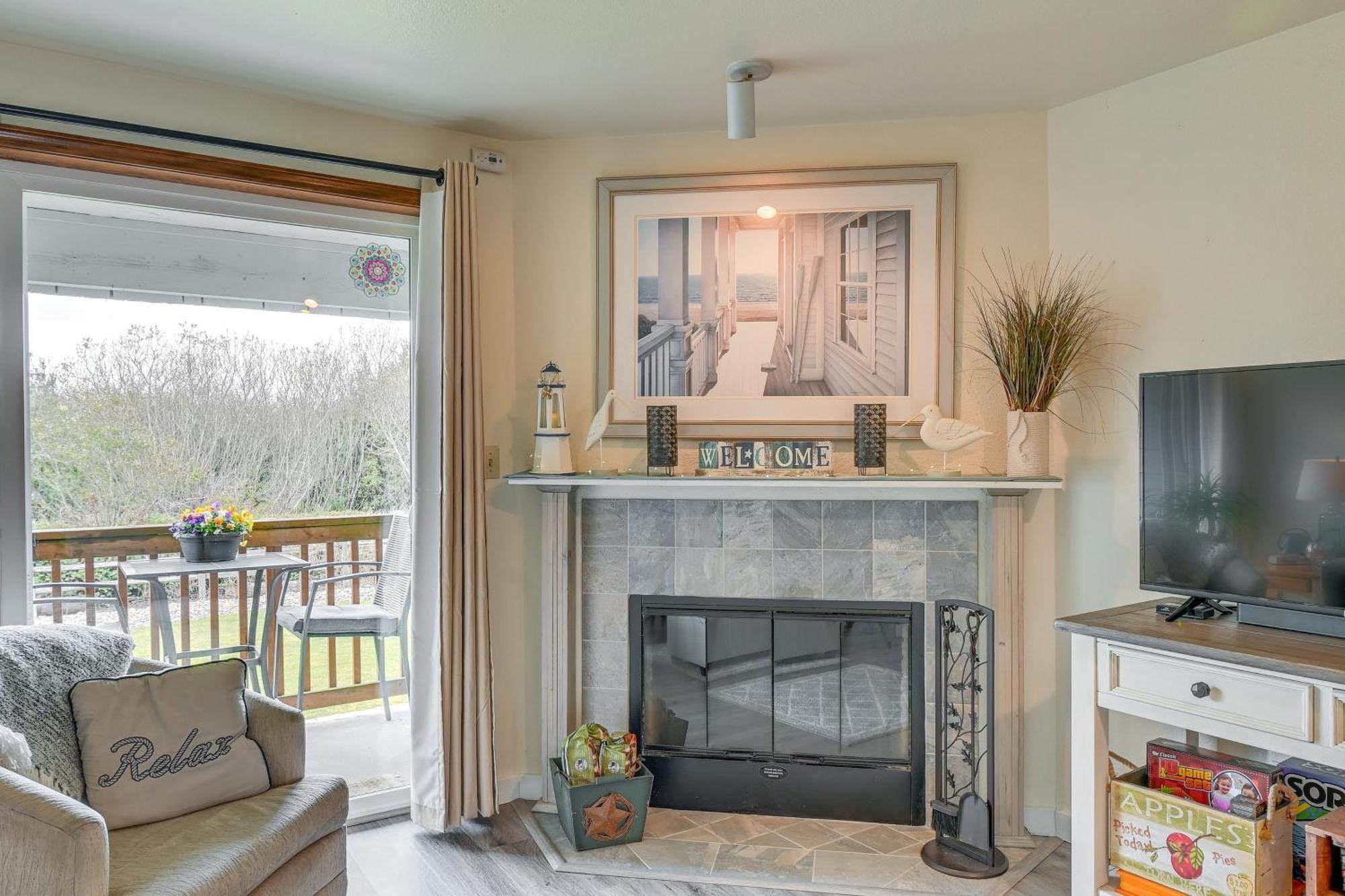 Ocean Shores Condo With Balcony Less Than 1 Mi To Beach! Exterior photo